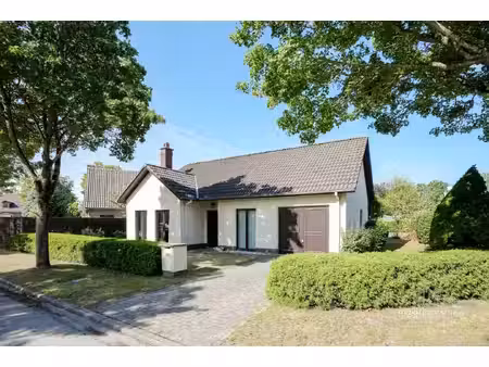 rustig gelegen bungalow te mariakerke