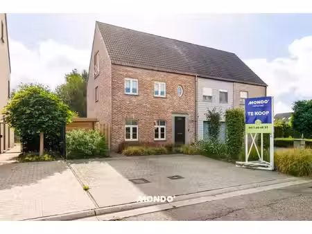 moderne  energiezuinige woning met zwembad