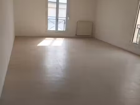 à louer appartement 84 12 m² – 783 € |la flèche