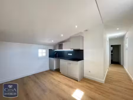 location appartement 3 pièces 64m² narbonne 11100