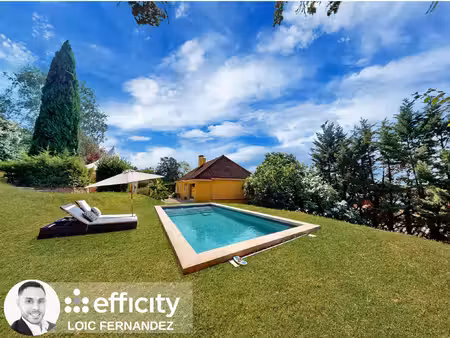 maison 5 pièces - 221 m²
