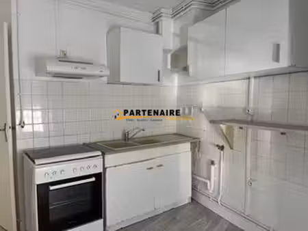 location appartement 3 pièces 55m² tournon sur rhone 07300