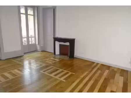 location appartement 2 pièces 57m² tournon sur rhone 07300