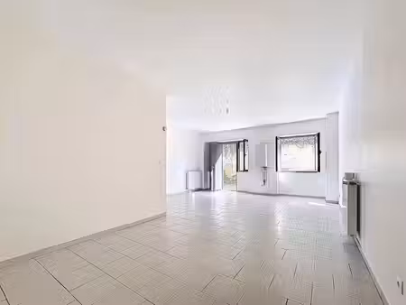 vente appartement 4 pièces 82 m² à vic-en-bigorre (65500)  117 000 €