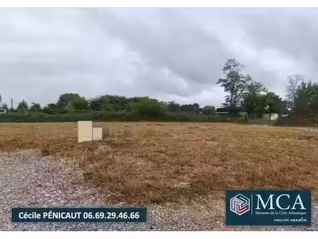 vente terrain 670 m² à pomarez (40360)  45 560 €