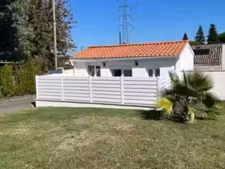 location maison 1 pièce à léognan (33850)  700 €
