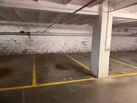 location parking à paris 17ème (75017)  162 €