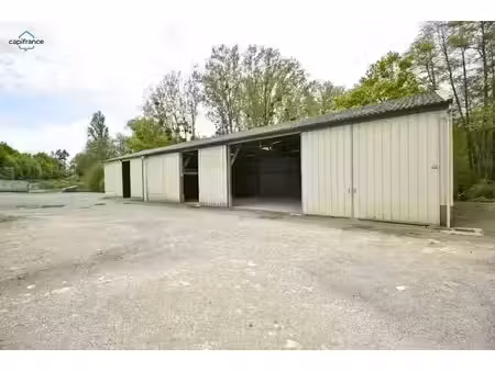 location immeuble 2 pièces 383 m² à epeigné-les-bois (37150)  1 000 €
