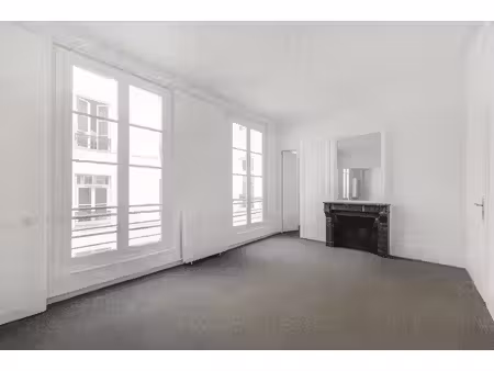 location locaux professionnels 0 pièces 82.37 m² à paris 1er (75001)  5 308 €