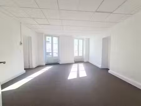 location locaux professionnels 0 pièces 137 m² à paris 9ème (75009)  4 583 €