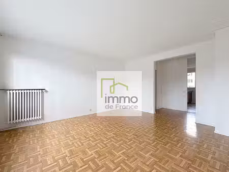 location appartement 3 pièces 70m²