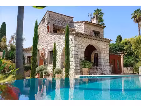 villa d'architecte aux portes du cros de cagnes
