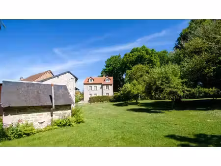 superbe maison en pierre rénovée avec grange et terrain à deux pas de guéret et de...