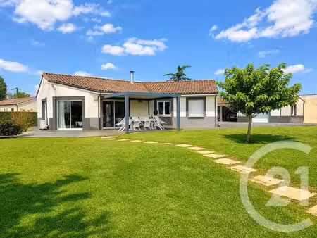 maison à vendre - 5 pièces - 97 m2 - vertheuil - 33 - aquitaine