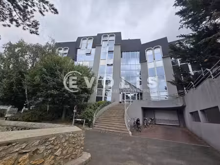 location bureaux 150 m²