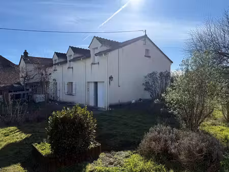 immeuble lurcy levis 10 pièce(s) 221 m2