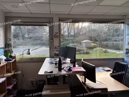 location bureaux 123 m²