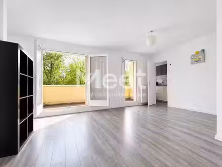 location appartement 1 pièce 26 m² à maurepas (78310)