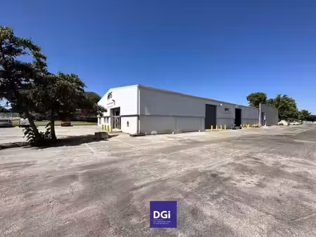 location local d’activités nimes 30900 840m²