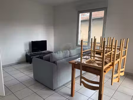 t3 meublé de 63m² avec parking