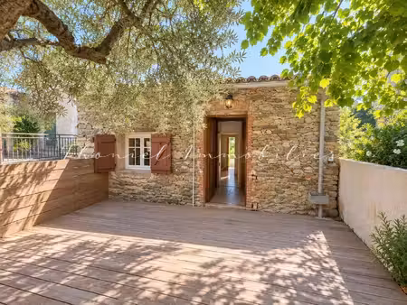 maison de village à vendre à la garde-freinet avec grand garage et jardin