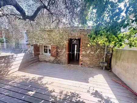 maison de village de 90 m² à vendre à la garde-freinet avec grand garage et jardin