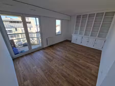 location appartement 2 pièces 43m² pau 64000