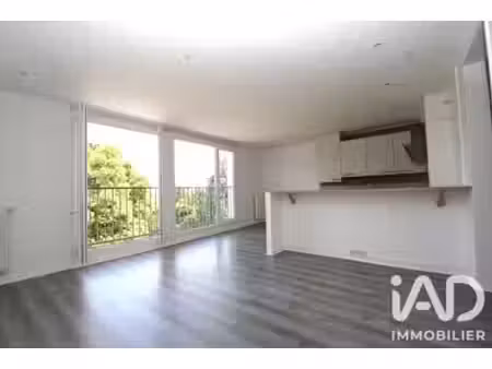appartement à bruyères-le-châtel (91680)