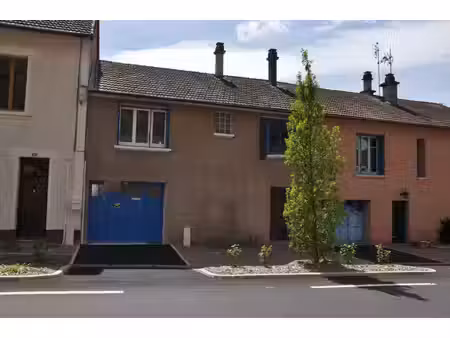 maison de village mitoyenne  avec 2 chambres  garage