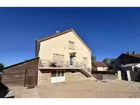 vente maison 8 pièces 254 m² à chaussin (39120)  219 000 €