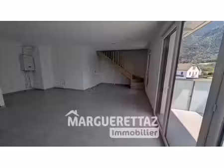 duplex t3 avec balcon