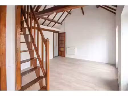 location appartement 1 pièce 36 m² à pontoise (95300)