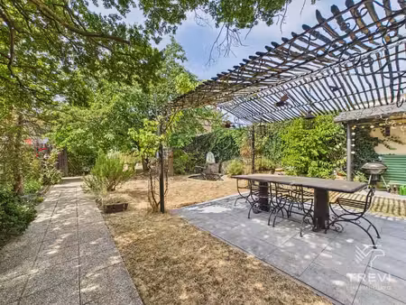trevi luxembourg 4ch  jardin aménagé avec 3 annexes  atelier