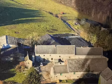 a vendre à conneux  ferme avec dépendances