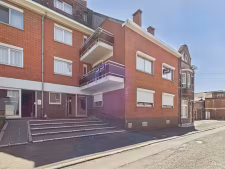 appartement 3 chambres avec balcons et garage