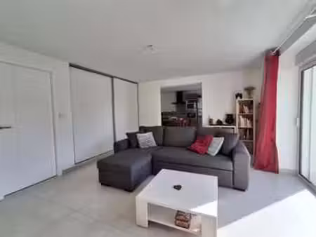 location appartement 4 pièces au poiré-sur-vie (85170) : à louer 4 pièces / 94m² le poiré-