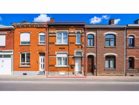 charmante maison 3 chambres avec terrasse et jardin