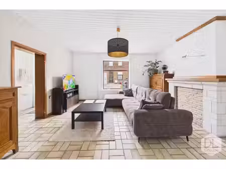 belle maison avec 3 chambres et jardin idéalement située !