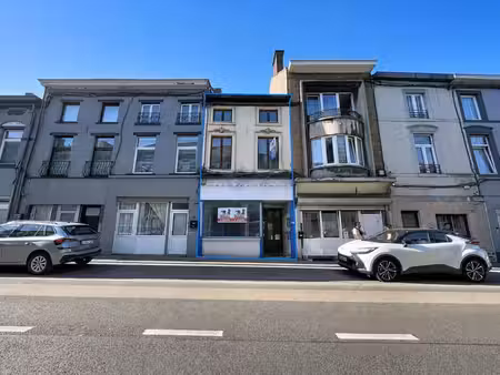 immeuble mixte + duplex 2ch + terrasse et jardin + commerce!