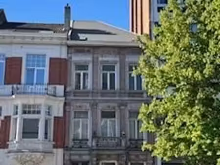 belle maison de maître à rafraîchir
