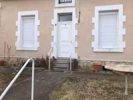 location maison à saint-doulchard (18230) : à louer / 65m² saint-doulchard