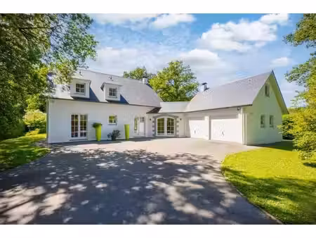 villa située au coeur du bois de rognac