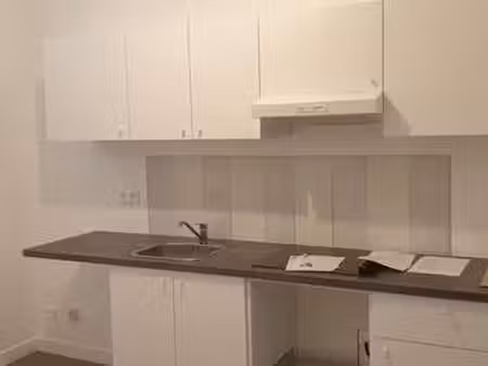 location appartement 2 pièces à la ferté-sous-jouarre (77260) : à louer 2 pièces / 42m² la