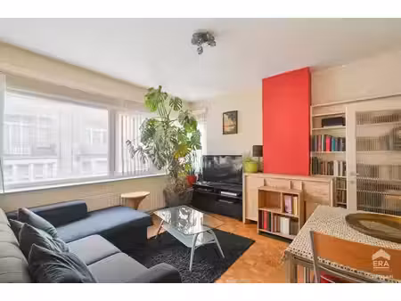 appartement 1 chambre avec balcon à vendre à ixelles