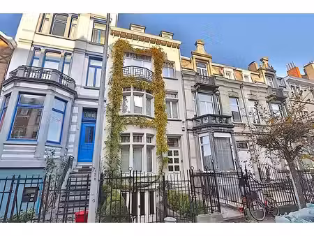 maison de maître 6ch +/- 340m2 avec jardin +/- 125m2