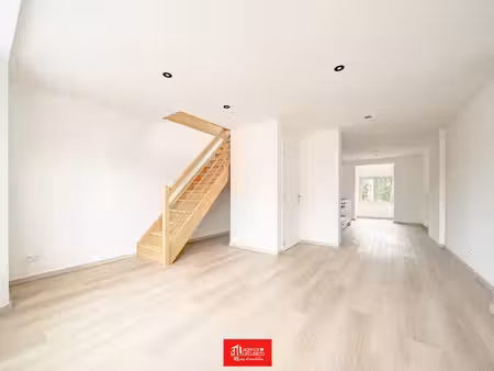 appartement à louer à bon-secours € 735 (lrbk8) - agence immobilière leclercq | zimmo
