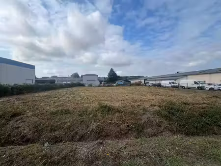 vente local industriel 1303 m² pau (64000)