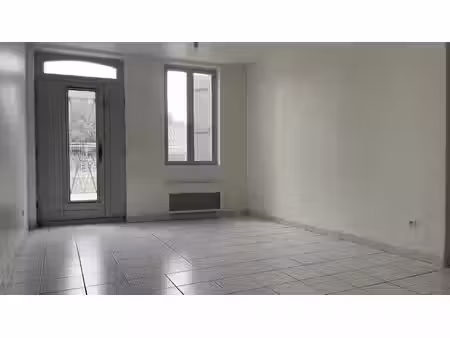 location maison 3 pièces 87 m² à malause (82200)  650 €