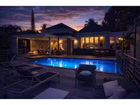 grande villa familiale vue mer 7ch 6sde piscine sur 1265 m²
