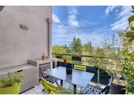vente appartement 4 pièces 82 m² villeurbanne (69100)